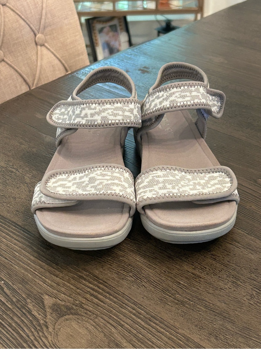 TRAQ by Alegria Qali Sport Sandals, size 40 (9.5-10).